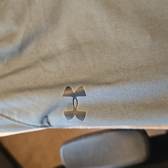 Men's Fitted Under Armour Warm up pants - Picture 2 of 3